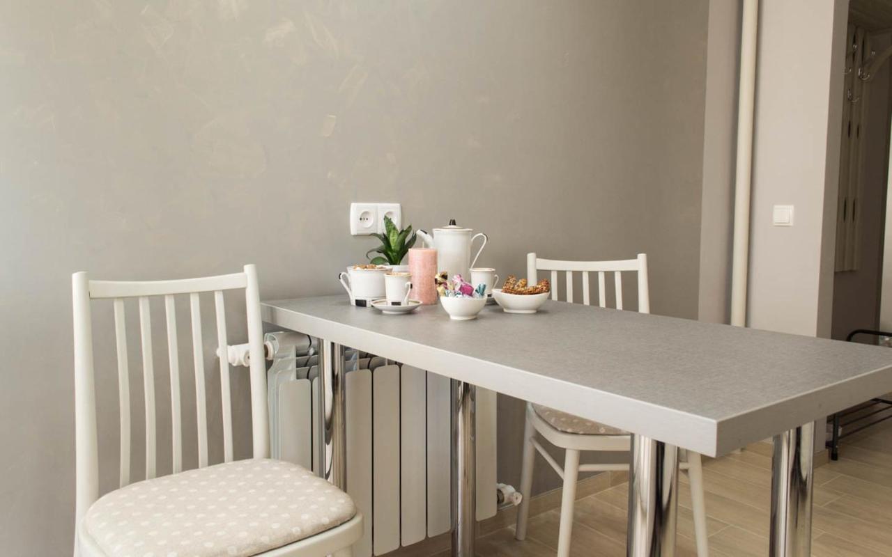 Cozy 2-Room Apartment On Zhvanetsky Boulevard Odessa Exteriör bild
